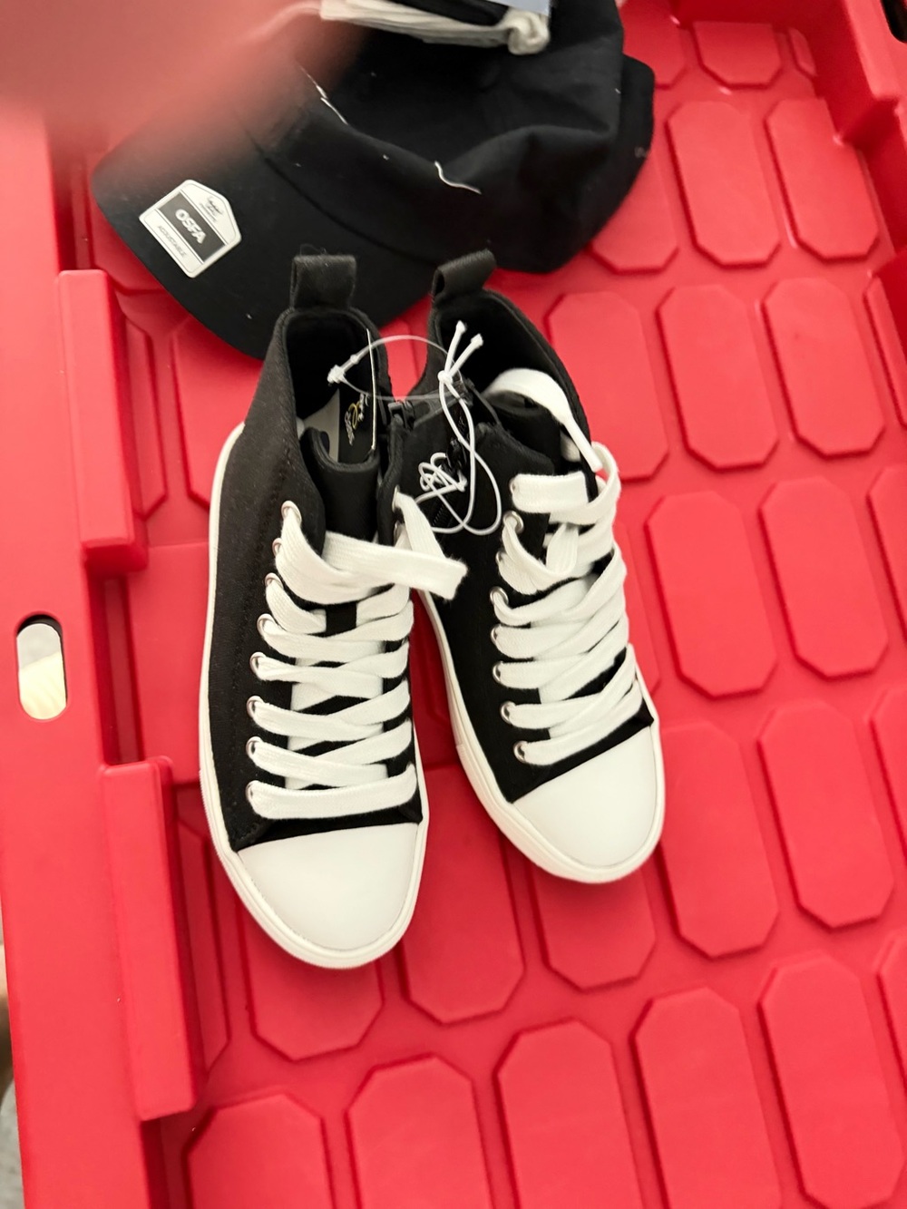 Black & White Classic Canvas High-Top Sneakers size 13 child nwt art class